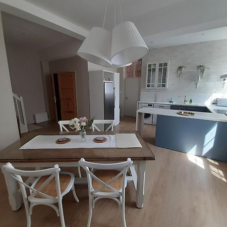 Spacieux Et Cosy Duplex Centre Historique - 2 Chambres - Transport Facile Валенсиен Екстериор снимка
